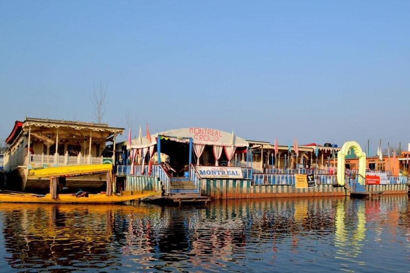 Montreal Group Of Houseboats Hotel Srīnagar Екстериор снимка